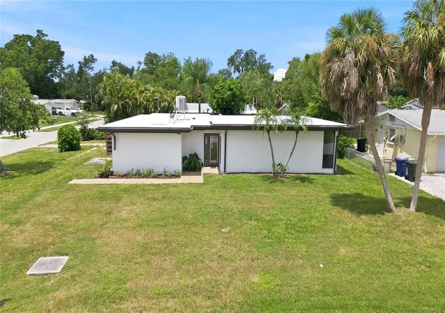Photo 2 of Single family home for sale at 6332 Pauline Ave, Sarasota, FL 34231 | MLS# A4703111 | Listing updated on 2026-09-15