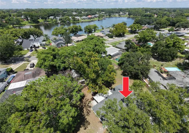 Photo 3 of Sale Pending at 8428 Bark Ct, Orlando, FL 32810 | MLS# O6433946 | Listing updated on 2026-09-05