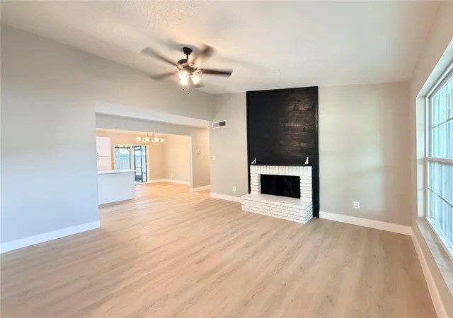 Photo 3 of Sale Pending at 8428 Bark Ct, Orlando, FL 32810 | MLS# O6433946 | Listing updated on 2026-09-05