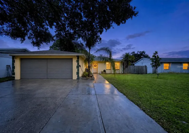 5th image of 6250 Cedarbrook Dr N, Pinellas Park, FL 33782 | MLS# TB8539315
