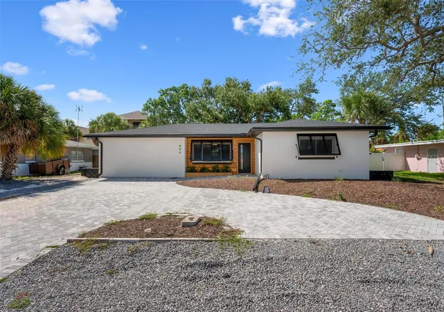 2nd image of 406 88th Ave, St Pete Beach, FL 33706 | MLS# A4703113
