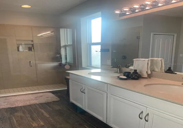 Photo 3 of Single family home for sale at 1870 Castleton Dr, Saint Cloud, FL 34771 | MLS# O6433960 | Listing updated on 2026-09-09