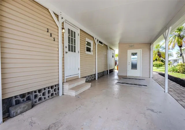 Photo 3 of Manufactured home for sale at 2100 Kings Hwy #305, Port Charlotte, FL 33980 | MLS# C7529646 | Listing updated on 2026-10-12
