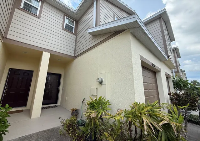 Photo 2 of Townhouse for sale at 4951 White Sanderling Ct, Tampa, FL 33619 | MLS# TB8539347 | Listing updated on 2026-09-01