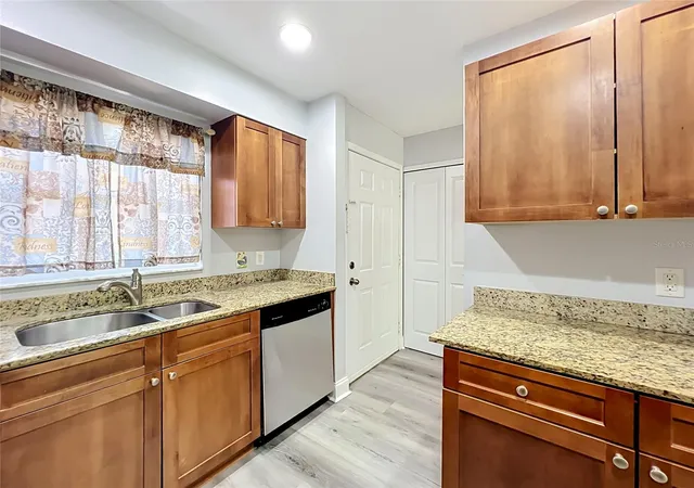 Listing Photo 4 - Condo for sale in building located at 5440 E Michigan St, ORLANDO, FL 32812 - Unit #5440-2