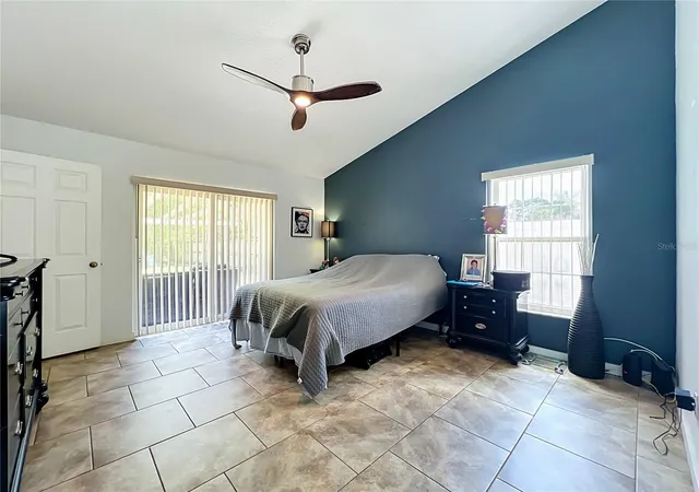 Photo 3 of Single family home for sale at 1211 Flowers Pointe Ln, Orlando, FL 32825 | MLS# O6433981 | Listing updated on 2026-09-24