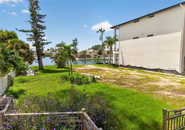 3rd image of 331 Boca Ciega Dr, Madeira Beach, FL 33708 | MLS# TB8539357