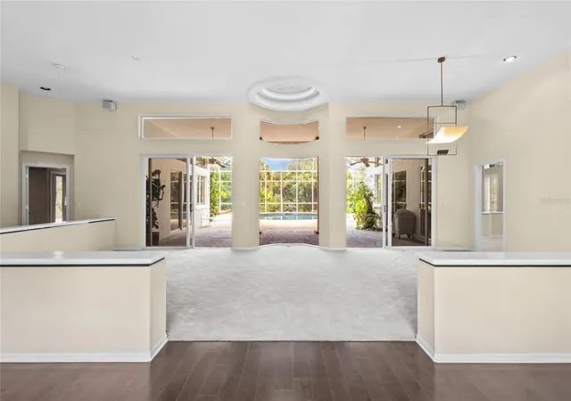 4th image of 5166 Kestral Park Ter, Sarasota, FL 34231 | MLS# A4703127