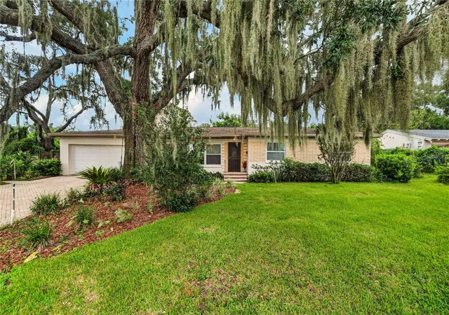 Photo 1 of Single family home for sale at 1205 Dorchester St, Orlando, FL 32803 | MLS# O6434000 | Listing updated on 2026-09-23