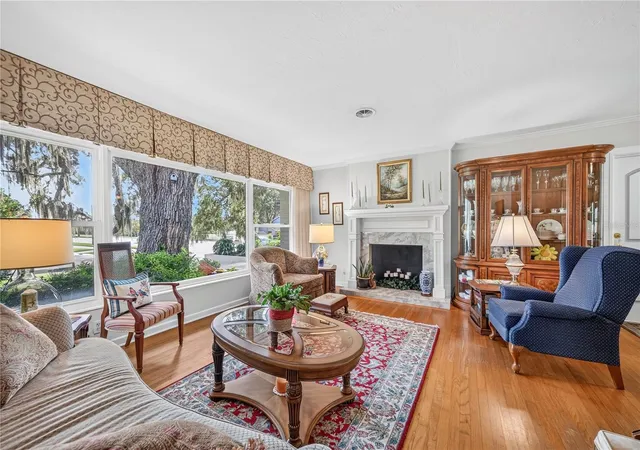 Photo 4 of Single family home for sale at 1205 Dorchester St, Orlando, FL 32803 | MLS# O6434000 | Listing updated on 2026-09-23