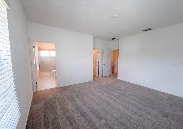Photo 3 of Townhouse for sale at 2172 Rider Rain Ln, Apopka, FL 32703 | MLS# O6434002 | Listing updated on 2026-10-07