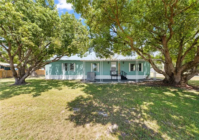 Manufactured home for sale at 5601 Lake Lizzie Dr, ST CLOUD, FL 34771 | MLS# S5155733