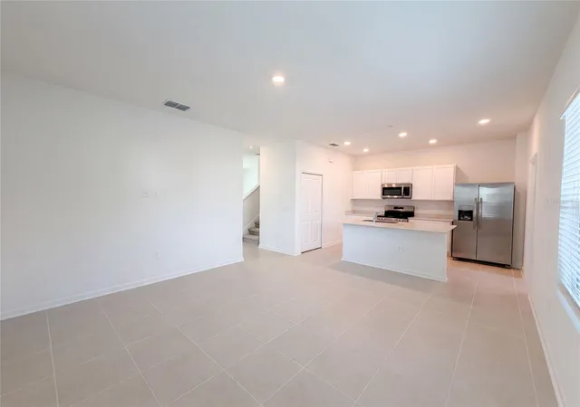 Photo 2 of Townhouse for sale at 2224 Red Sun St, Apopka, FL 32703 | MLS# O6434009 | Listing updated on 2026-10-07