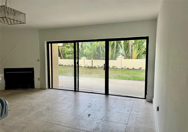 2nd image of 7550 Sunshine Skyway Ln S, ST PETERSBURG, FL 33711