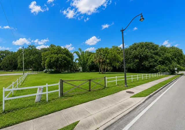 Land for sale at 505 E Lake St, KISSIMMEE, FL 34744 | MLS# O6434034