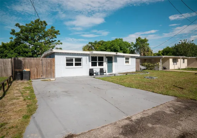 Photo 3 of Single family home for sale at 11041 Taft Dr, Port Richey, FL 34668 | MLS# TB8539396 | Listing updated on 2026-08-22