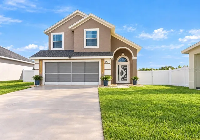 Single family home for sale at 243 Oxford Rd, DAVENPORT, FL 33896 | MLS# A4703139