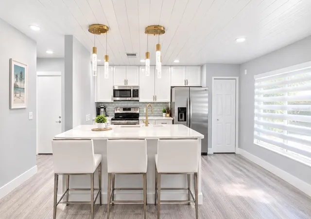 Photo 3 of Single family home for sale at 243 Oxford Rd, Davenport, FL 33896 | MLS# A4703139 | Listing updated on 2026-10-10