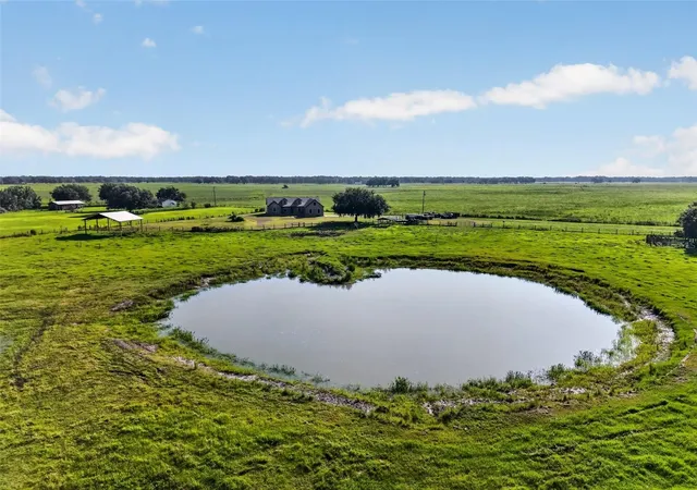 4th image of 4027 N C 470, Lake Panasoffkee, FL 33538 | MLS# GC542795