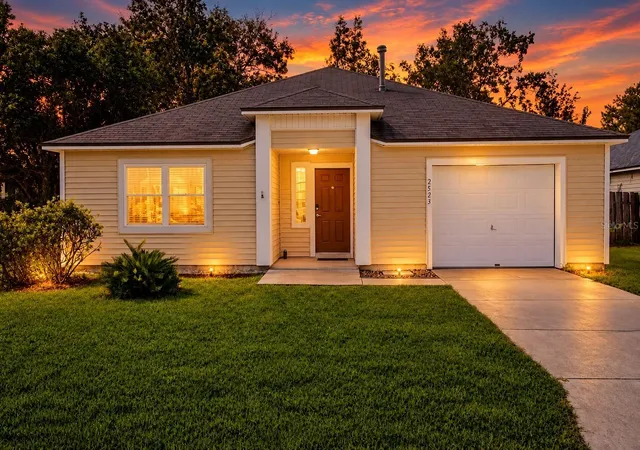Photo 1 of Single family home for sale at 2523 Nw 38 Place, Gainesville, FL 32605 | MLS# GC542796 | Listing updated on 2026-10-15