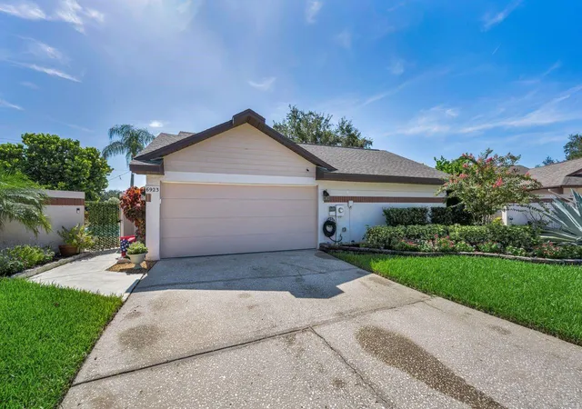 4th image of 6923 Silvermill Dr, Tampa, FL 33635 | MLS# TB8539438