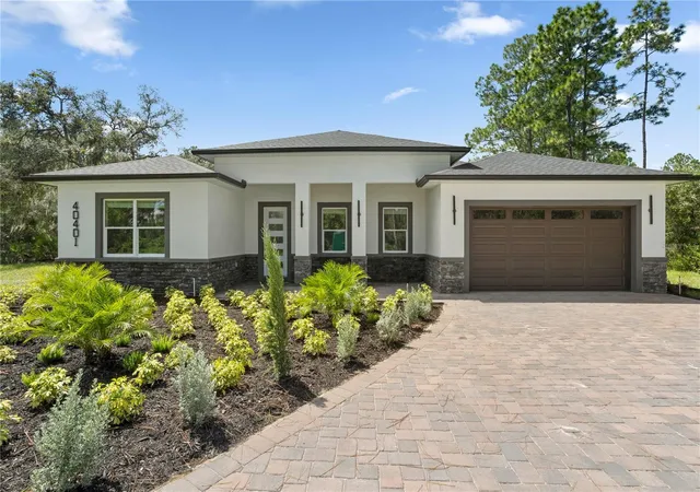 Photo 2 of Sale Pending at 40401 Royal Trails Rd, Eustis, FL 32736 | MLS# O6434052 | Listing updated on 2026-09-24