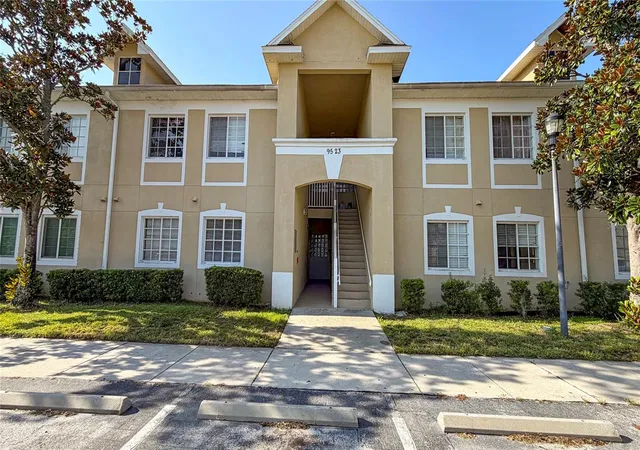 Condo for sale at 9523 Grovedale Cir #101, RIVERVIEW, FL 33578 | MLS# TB8539441