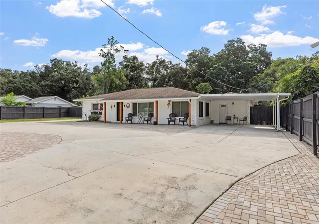 4th image of 16903 Hanna Road, Lutz, FL 33549 | MLS# TB8539443