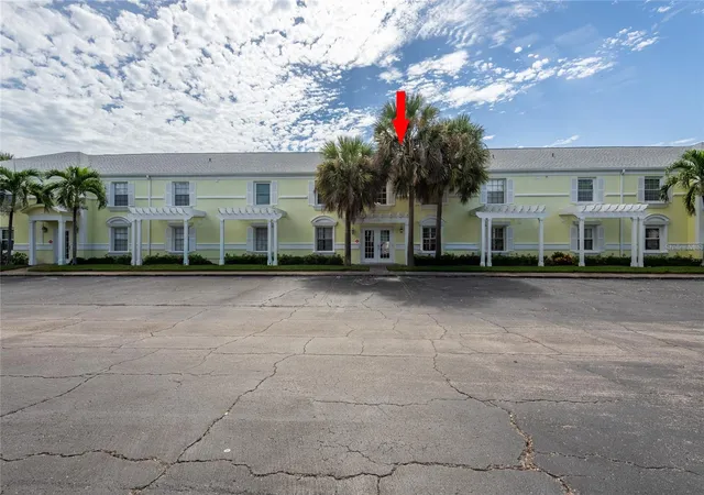 Photo 1 of Condo for sale at 5132 Beach Dr Se #C, St Petersburg, FL 33705 | MLS# TB8539453 | Listing updated on 2026-09-12
