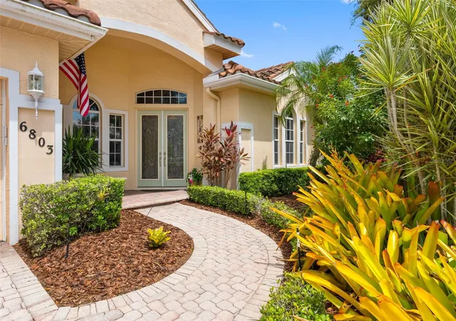 Photo 2 of Single family home for sale at 6803 Coyote Ridge Ct, Bradenton, FL 34201 | MLS# TB8539460 | Listing updated on 2026-09-23