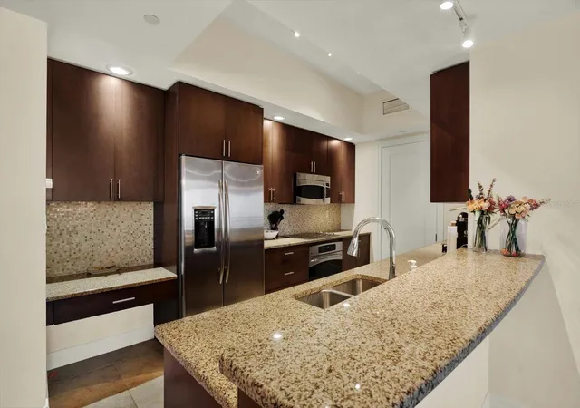 5th image of 331 Cleveland St #212, Clearwater, FL 33755 | MLS# TB8539465