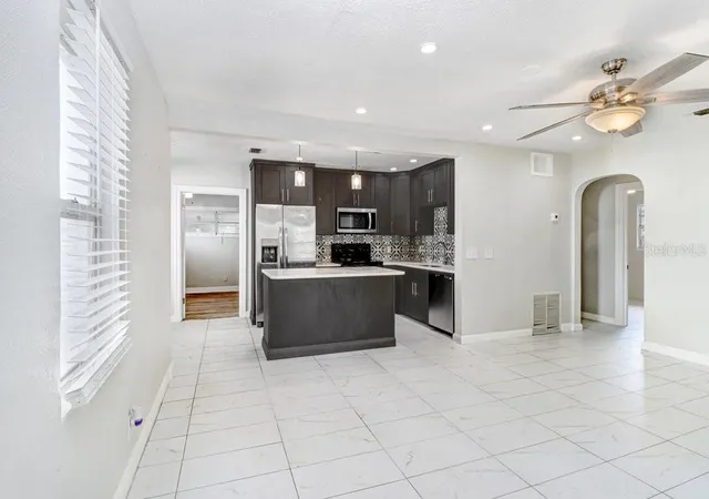 Photo 4 of Single family home for sale at 711 16th Avenue S, Saint Petersburg, FL 33701 | MLS# TB8539473 | Listing updated on 2026-10-29