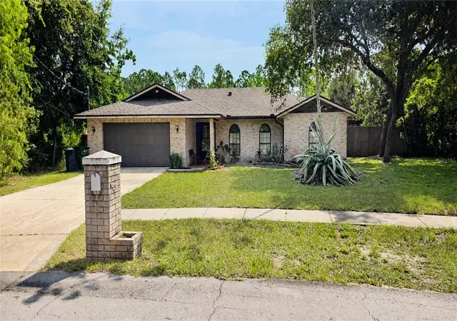 Photo 1 of Single family home for sale at 1004 Yale Dr, Deltona, FL 32738 | MLS# O6434098 | Listing updated on 2026-08-27