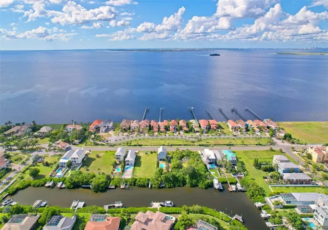 3rd image of 6407 Marbella Blvd, Apollo Beach, FL 33572 | MLS# TB8539482