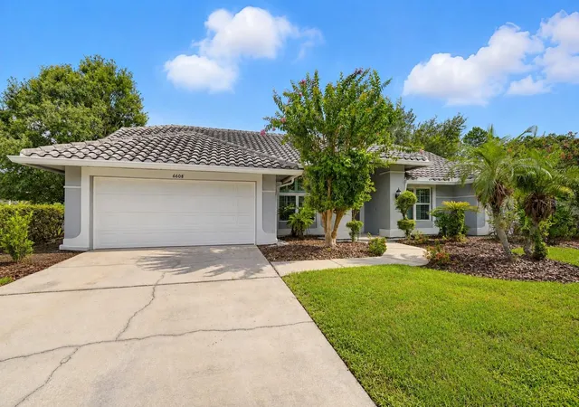 4th image of 6608 Thoroughbred Loop, Odessa, FL 33556 | MLS# TB8539490