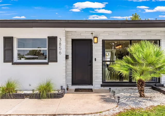 2nd image of 3856 Monica Pkwy, Sarasota, FL 34235 | MLS# A4703159