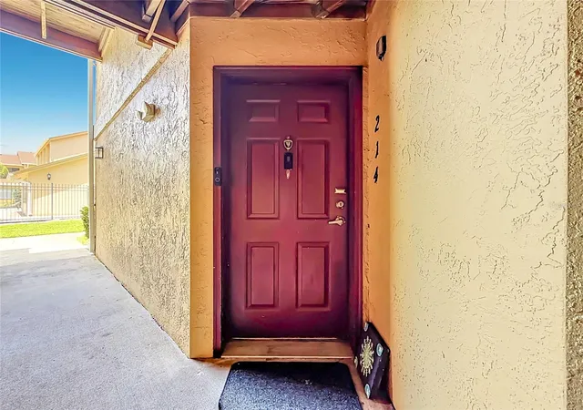 2nd image of 1550 S Belcher Rd #214, Clearwater, FL 33764 | MLS# TB8539501