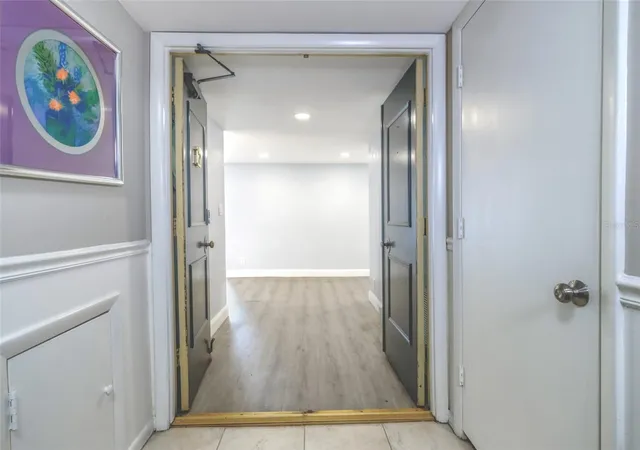 Listing Photo 3 - Condo for sale in building located at 220 Belleview Blvd, BELLEAIR, FL 33756 - Unit #812