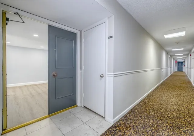 Listing Photo 4 - Condo for sale in building located at 220 Belleview Blvd, BELLEAIR, FL 33756 - Unit #812