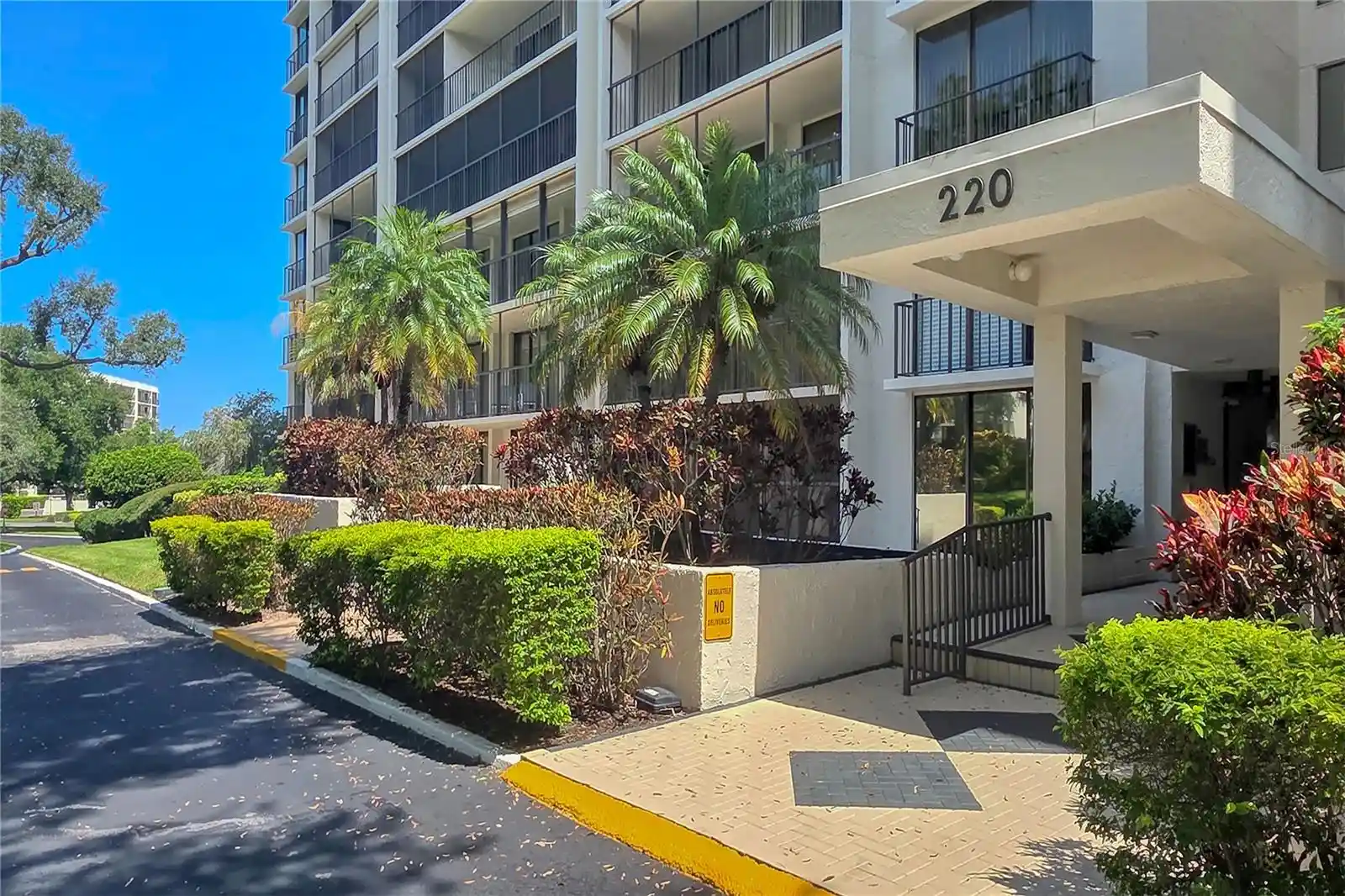 Listing Photo 71 - Condo for sale in 220 Belleview Blvd located at 220 Belleview Blvd, BELLEAIR, FL 33756 - Unit #812