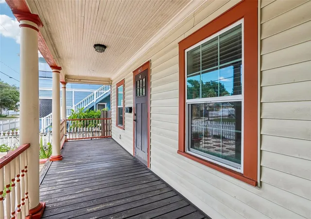 Photo 3 of Single family home for sale at 467 9th Avenue N, Saint Petersburg, FL 33701 | MLS# TB8539507 | Listing updated on 2026-09-08