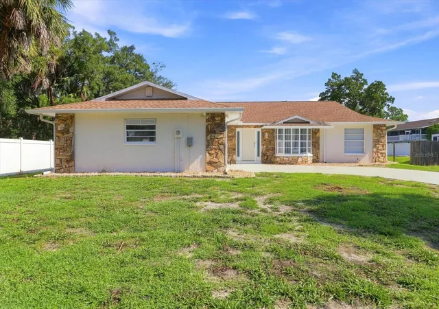 4th image of 11291 W Coral Ct, Crystal River, FL 34429 | MLS# OM730529