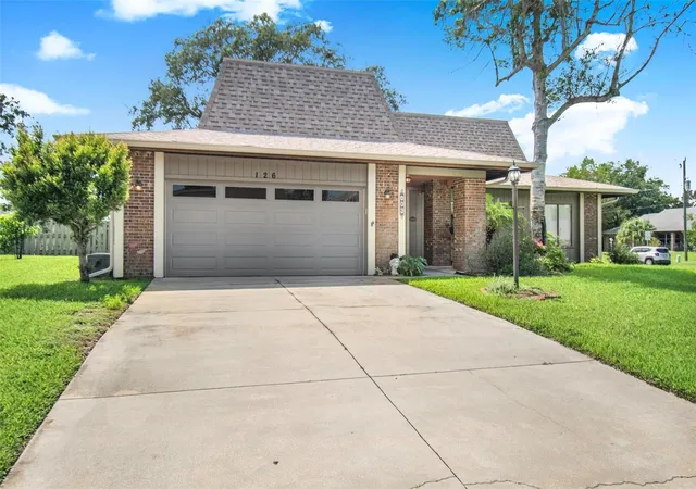 Photo 2 of Single family home for sale at 126 Florida Park Dr, Palm Coast, FL 32137 | MLS# FC320735 | Listing updated on 2026-10-28