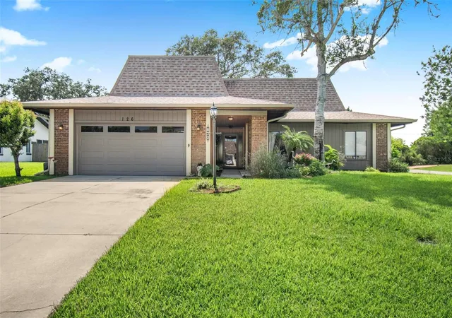 Photo 3 of Single family home for sale at 126 Florida Park Dr, Palm Coast, FL 32137 | MLS# FC320735 | Listing updated on 2026-10-28