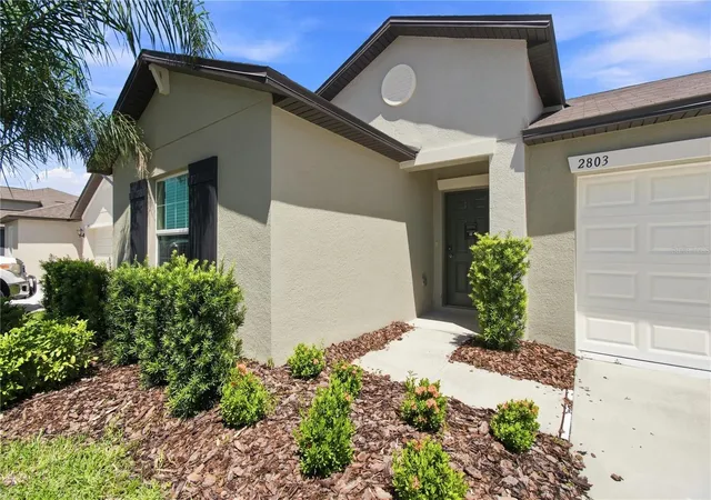 Photo 3 of Single family home for sale at 2803 Red Egret Dr, Bartow, FL 33830 | MLS# TB8539510 | Listing updated on 2026-09-24