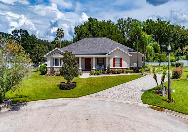 Single family home for sale at 6408 Walkers Glen Dr, LAKELAND, FL 33813 | MLS# L4964343