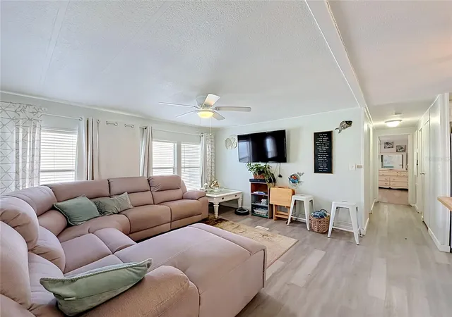 4th image of 8207 Archie St, Englewood, FL 34224 | MLS# S5155759