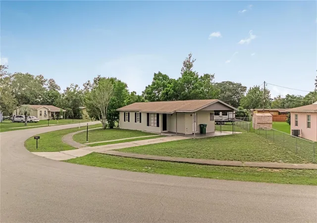 Photo 1 of Single family home for sale at 962 Rockhill St, Deltona, FL 32725 | MLS# O6434128 | Listing updated on 2026-09-21