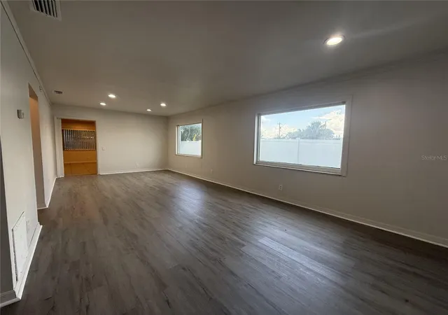 Listing Photo 5 - Condo for sale in building located at 5171 98th Ave N, PINELLAS PARK, FL 33782