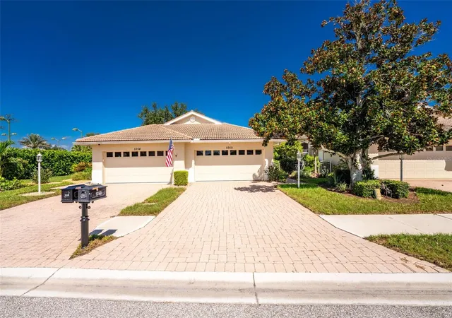 2nd image of 1050 Yosemite Dr, Englewood, FL 34223 | MLS# D6148441